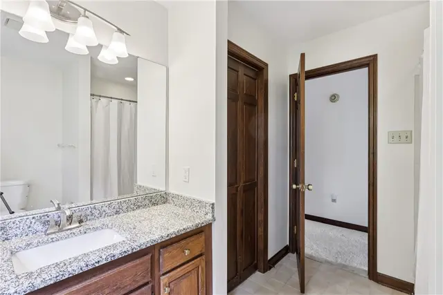 2561 Barnwood gallery image 39