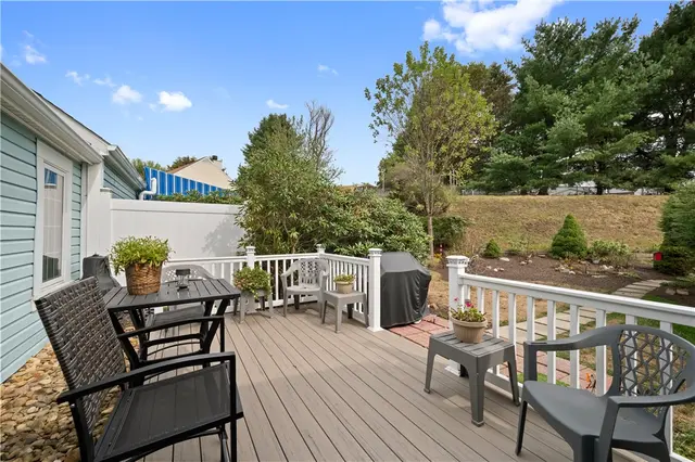 2569 Pheasant Run B gallery image 29