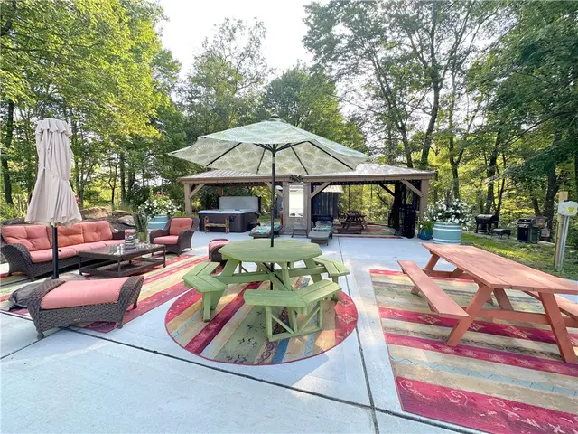 257 Stoup Road gallery image 8