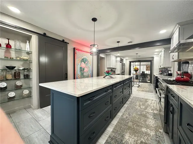 257 Stoup Road gallery image 12