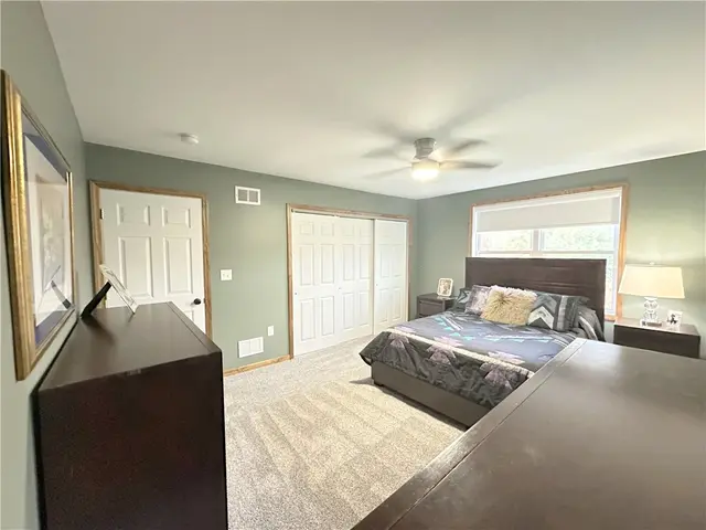 257 Stoup Road gallery image 39