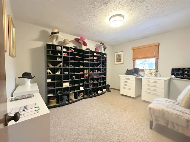 257 Stoup Road gallery image 42