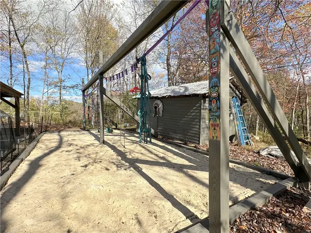 257 Stoup Road gallery image 44
