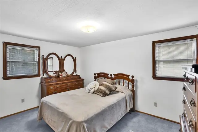 2573 Elgro Rd gallery image 30