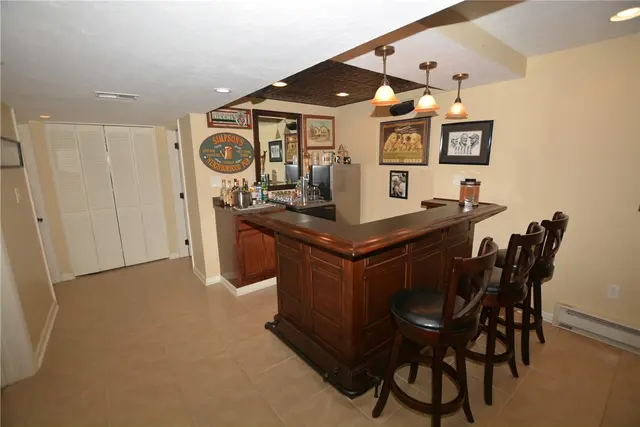 2576 Wexford Run Rd gallery image 6
