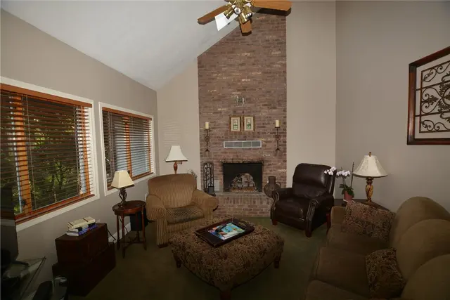 2576 Wexford Run Rd gallery image 17