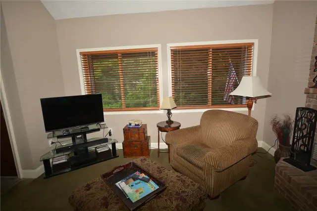 2576 Wexford Run Rd gallery image 47