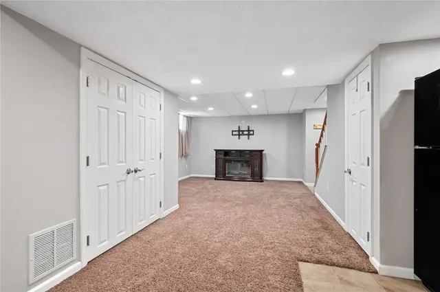 258 Cumberland Drive gallery image 46