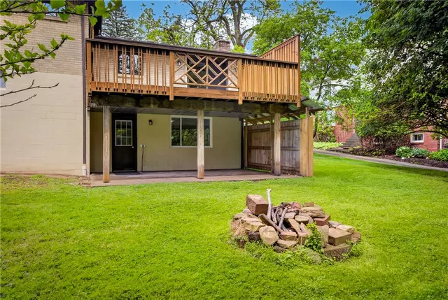 258 Hillcrest Cir gallery image 10