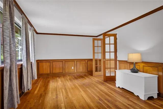 258 Hillcrest Cir gallery image 22