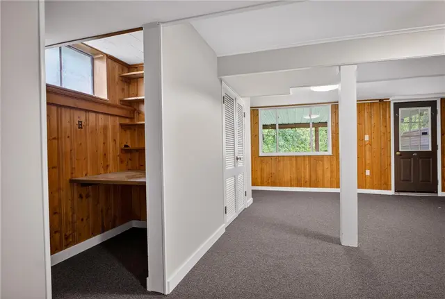 258 Hillcrest Cir gallery image 26