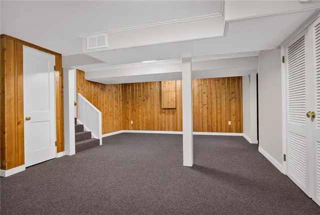 258 Hillcrest Cir gallery image 29