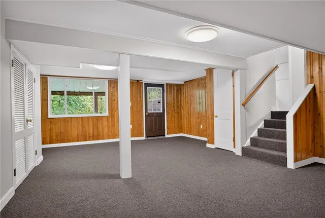 258 Hillcrest Cir gallery image 32