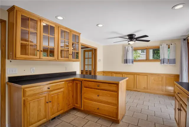 258 Hillcrest Cir gallery image 34