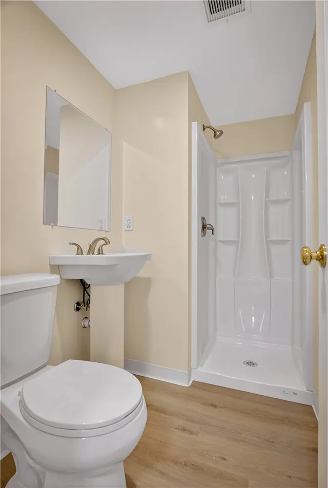 258 Hillcrest Cir gallery image 35