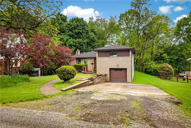 258 Hillcrest Cir gallery image 37