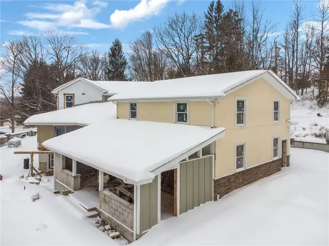 2588 Elgro Rd gallery image 25
