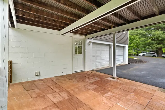 260 Partridge Run Rd gallery image 16