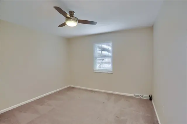 2602 Hunters Point Ct N gallery image 29