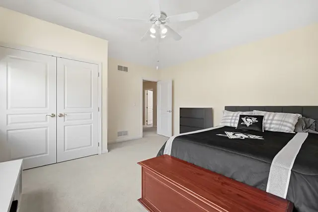 2608 Carriage House Drive gallery image 18