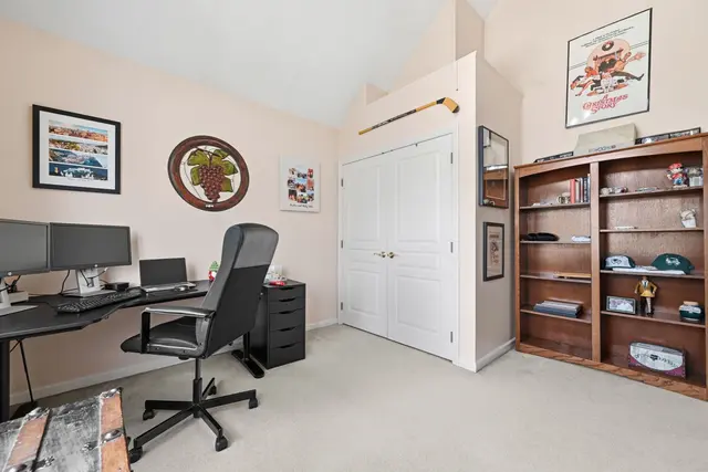 2608 Carriage House Drive gallery image 24