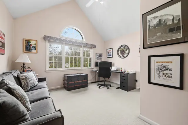 2608 Carriage House Drive gallery image 41
