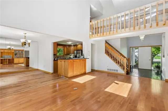 2621 Hunters Point Dr gallery image 23