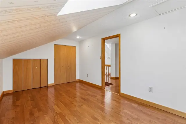 2621 Hunters Point Dr gallery image 25