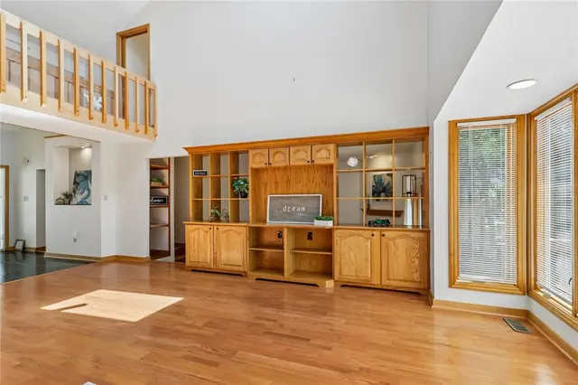 2621 Hunters Point Dr gallery image 26