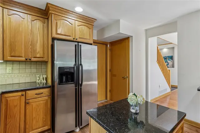 2621 Hunters Point Dr gallery image 34