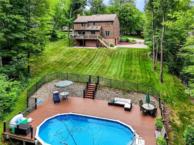 2621 Lansdale Dr gallery image 12
