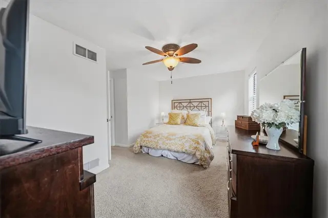 2631 Hunters Point Dr gallery image 27