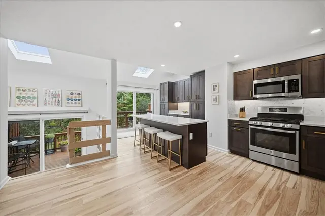 2631 Hunters Point Dr gallery image 35