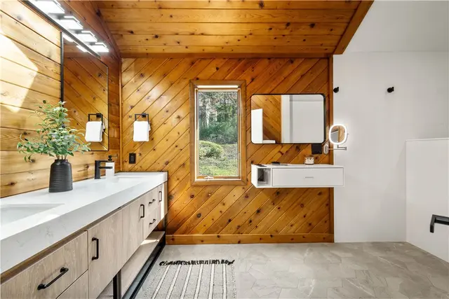 2635 Woodmont Ln gallery image 12