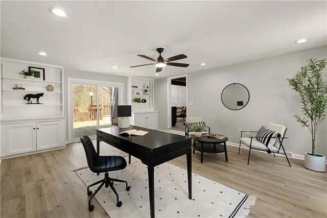 2635 Woodmont Ln gallery image 13