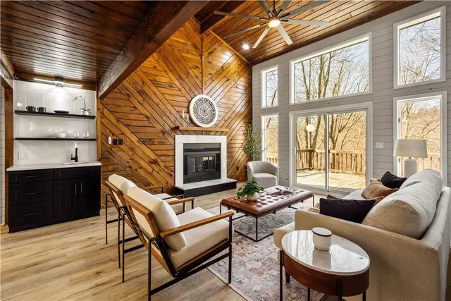2635 Woodmont Ln gallery image 18