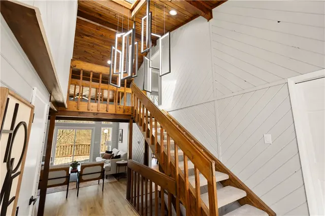 2635 Woodmont Ln gallery image 23