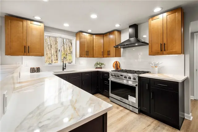 2635 Woodmont Ln gallery image 24