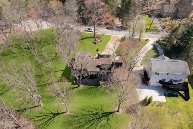 2635 Woodmont Ln gallery image 27