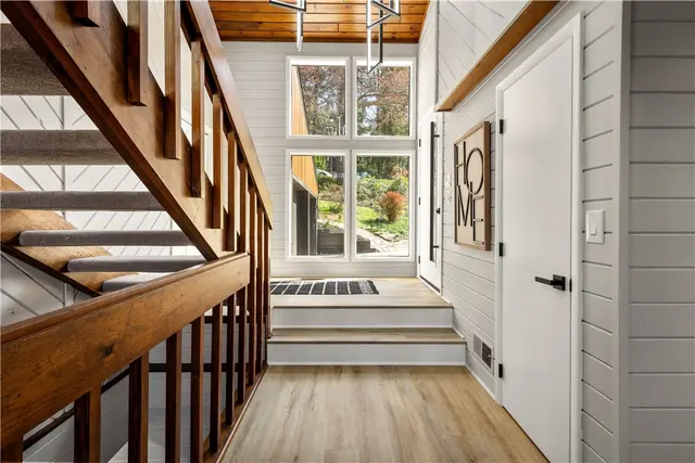 2635 Woodmont Ln gallery image 28