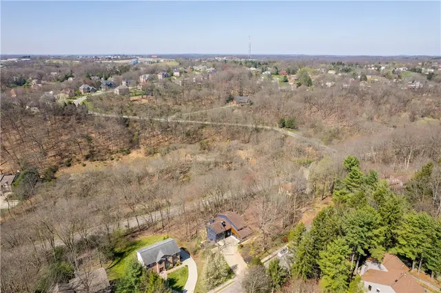 2635 Woodmont Ln gallery image 31