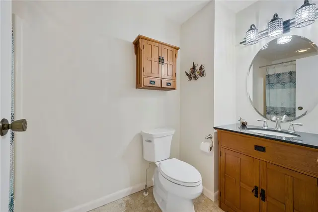 2638 Woodmont Ln gallery image 19