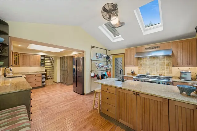 2638 Woodmont Ln gallery image 27