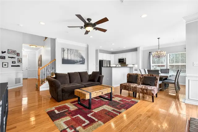 264 Corey Dr gallery image 5