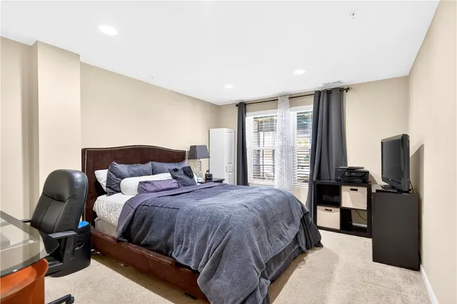 264 Corey Dr gallery image 36