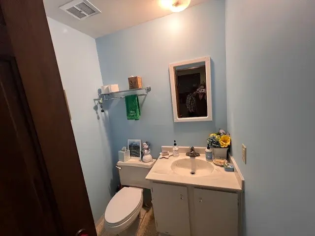 264 Elm Ct gallery image 8