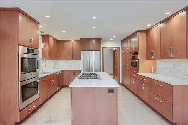 2642 Black Oak Ct gallery image 8