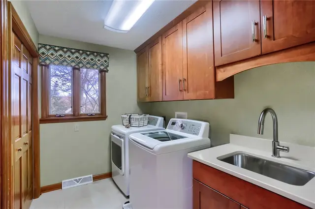 2642 Black Oak Ct gallery image 13