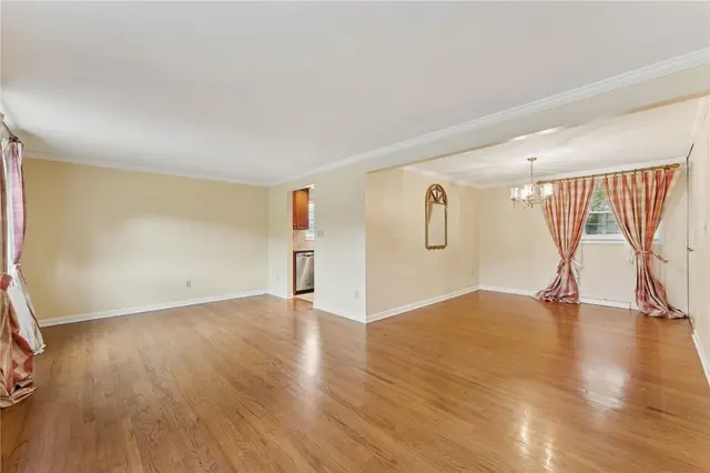 2642 Sapling gallery image 7