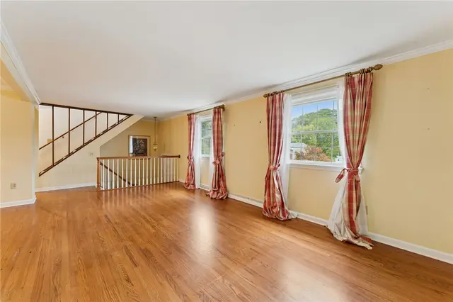 2642 Sapling gallery image 12